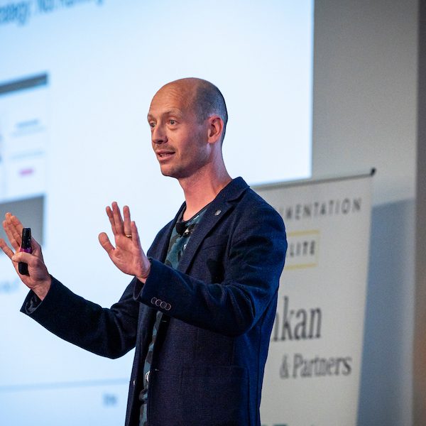 Lukas Vermeer on stage at Experimentation Elite